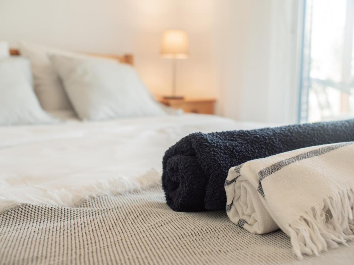 The Salnik Beach Apartment Limassol Bagian luar foto