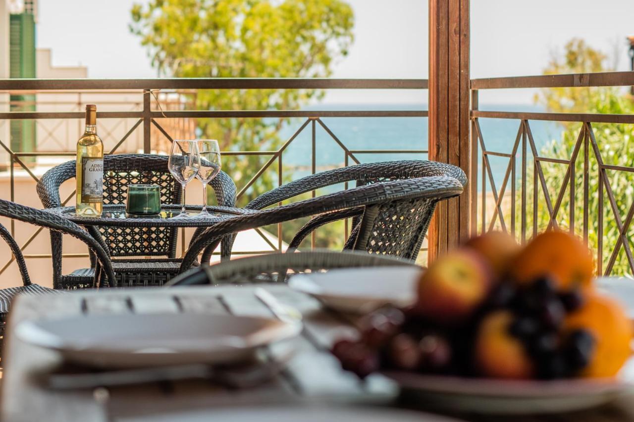 The Salnik Beach Apartment Limassol Bagian luar foto